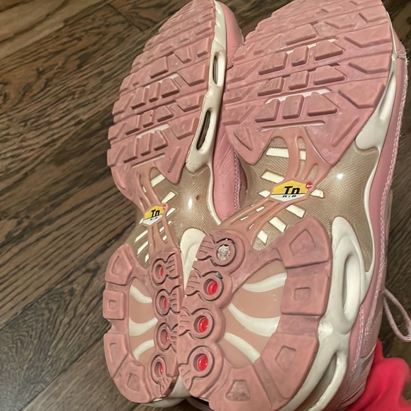 Women’s Nike air max plus - Picture 7 of 8
